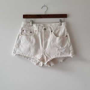 Levi's 501  shorts shorts cream color